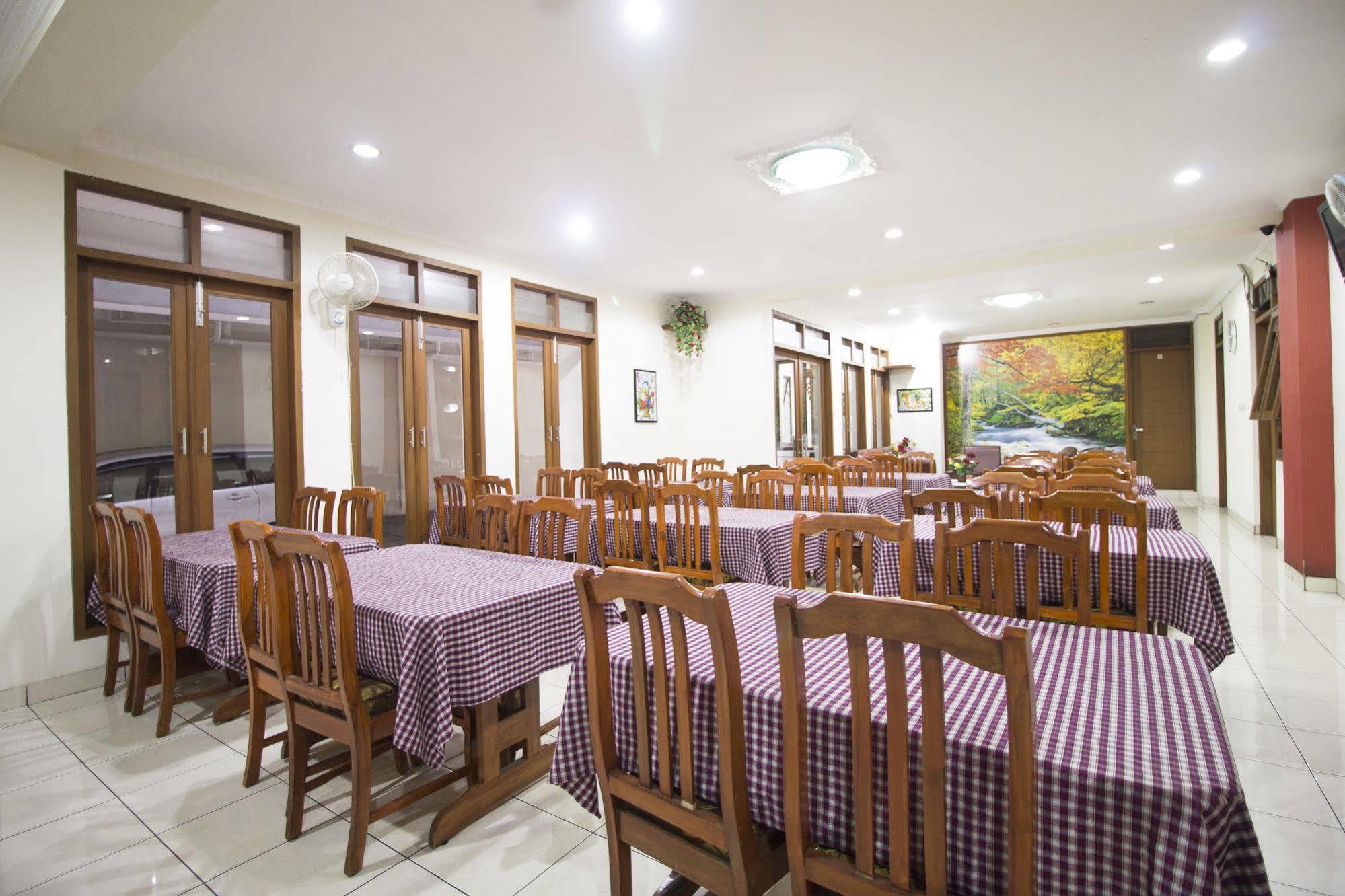 Hotel Reddoorz @ Wastu Kencana